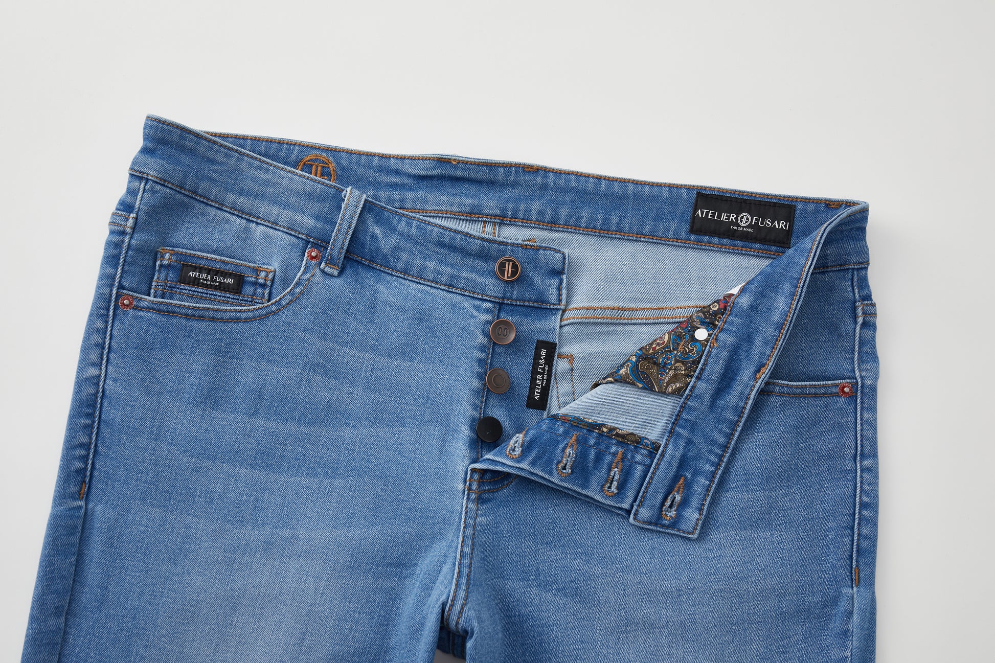 The Jeans - Washed Light Blue