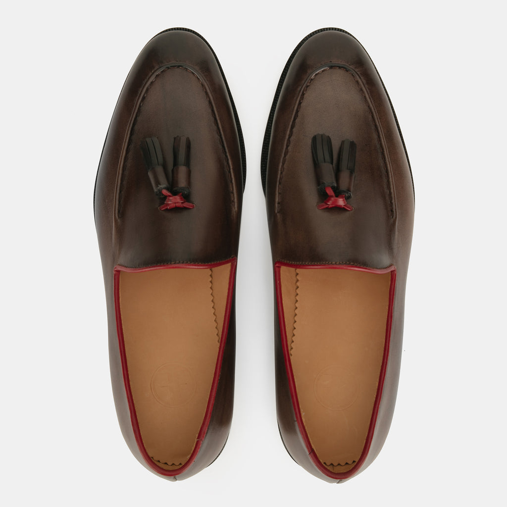 The Tassel Loafer - brown pattina / red piping