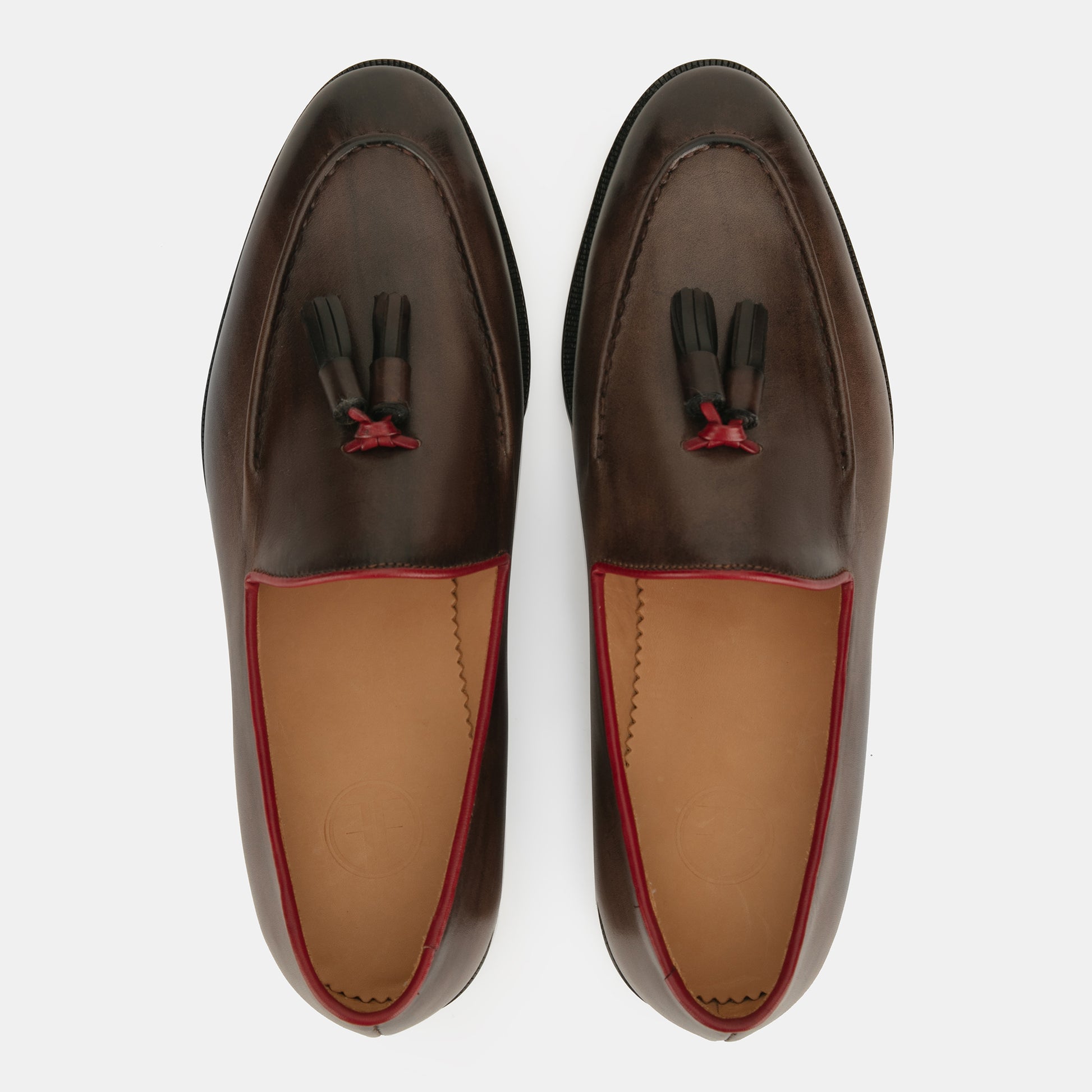The Tassel Loafer - brown pattina / red piping