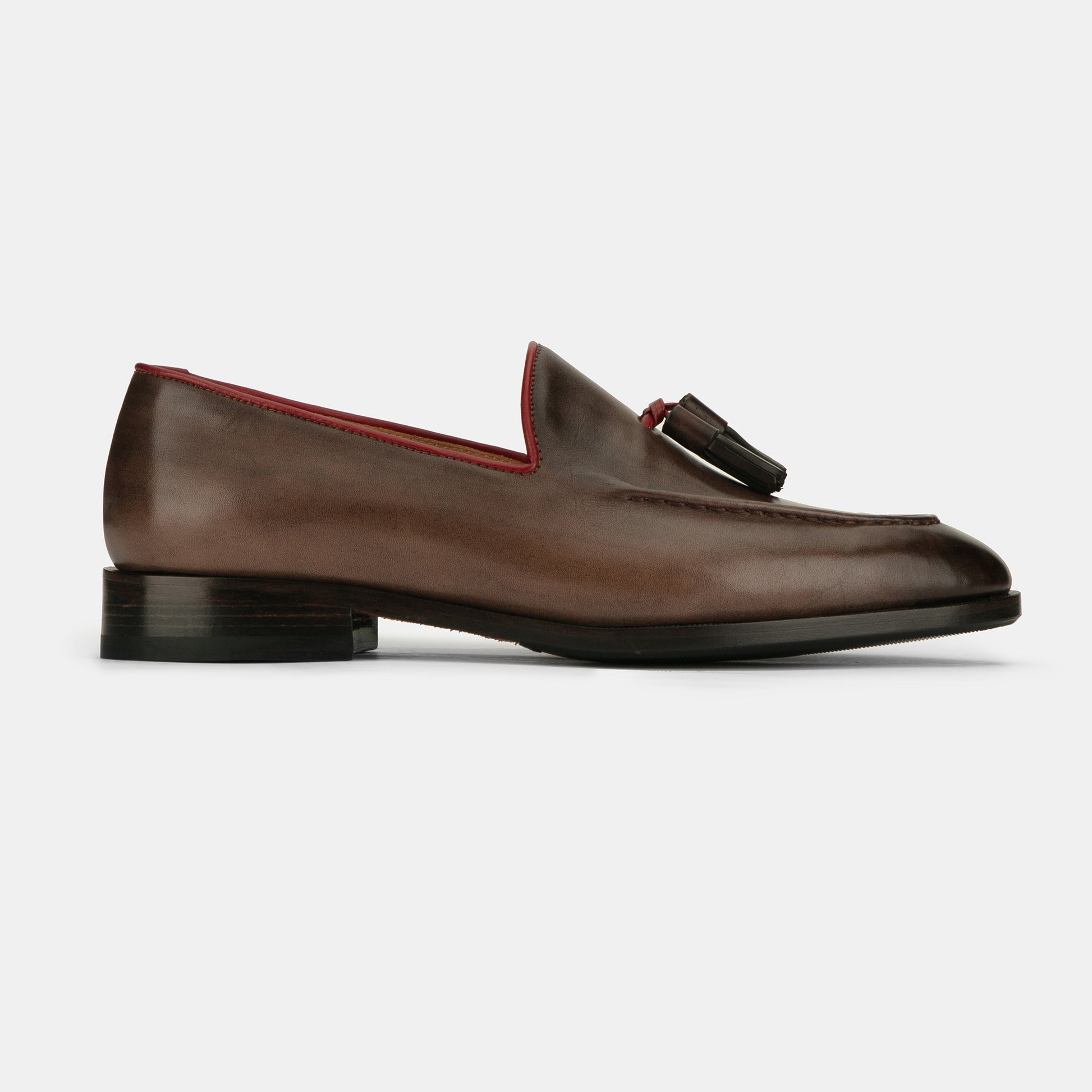 The Tassel Loafer - brown pattina / red piping